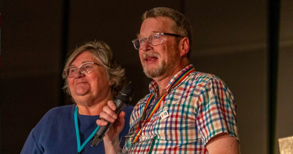 Ron y Sue Raynes Afirmación 2019 Conferencia Internacional Premio Mortensen Ron y Sue Raynes Afirmación 2019 Conferencia Internacional Premio Mortensen